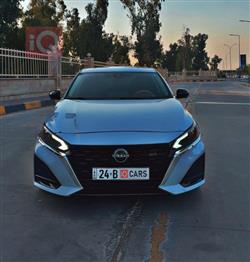 نيسان ألتيما